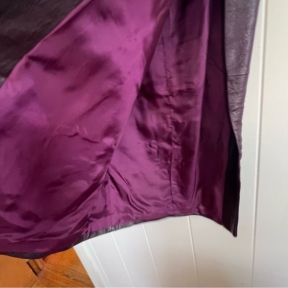 Laraque Dawn Leather Midi Slit Skirt and Fitted Leather Jacket Set - Picture 13 of 15